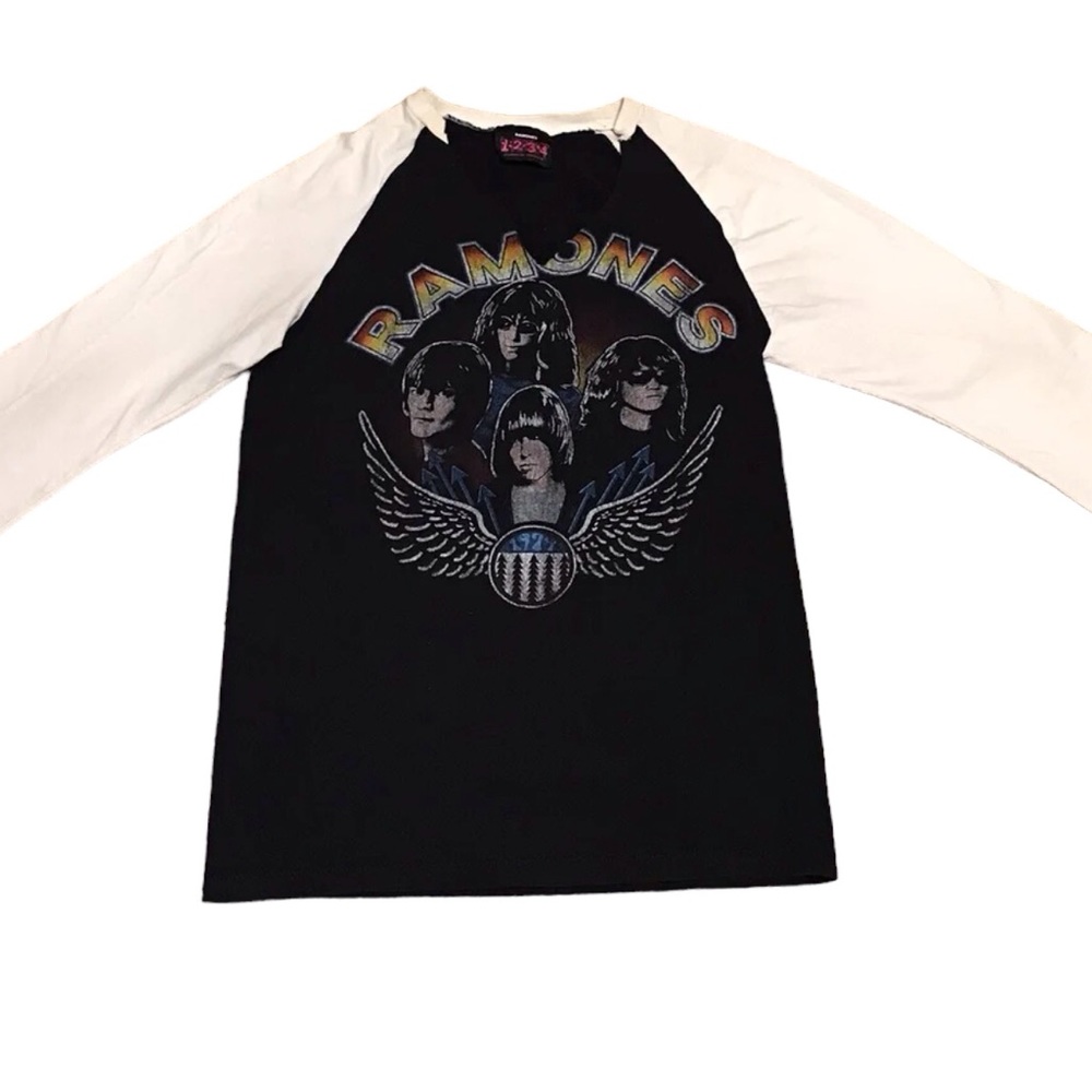 The Ramones Graphic 1974 Raglan Sleeve Tee Shirt Punk Rock Vintage Black Small